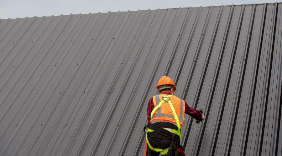 Professional metal roof installation services in Dearborn, MI